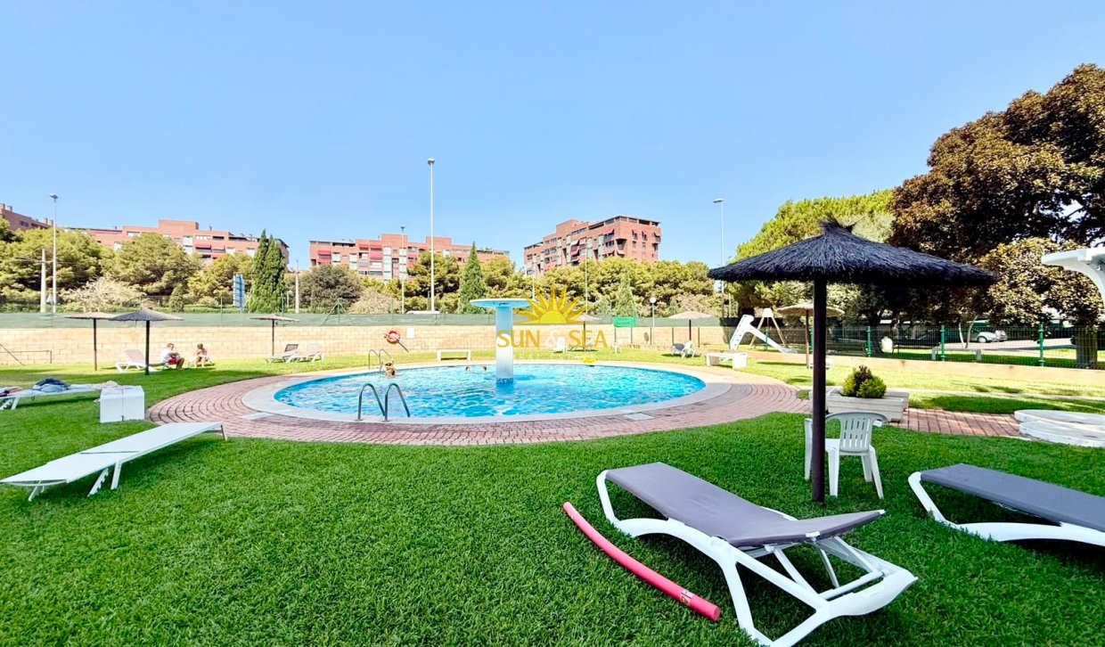Location à long terme - Appartement - Alicante (Alacant)