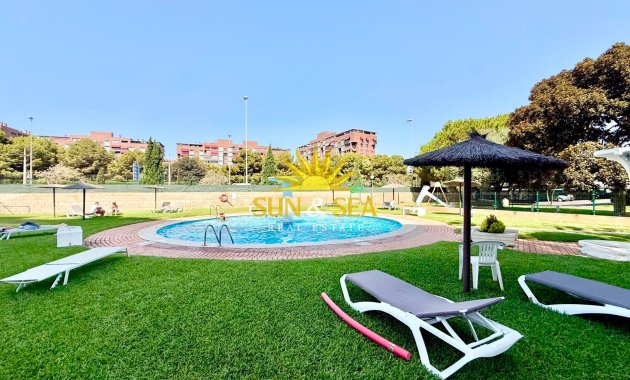 Location à long terme - Appartement - Alicante (Alacant)