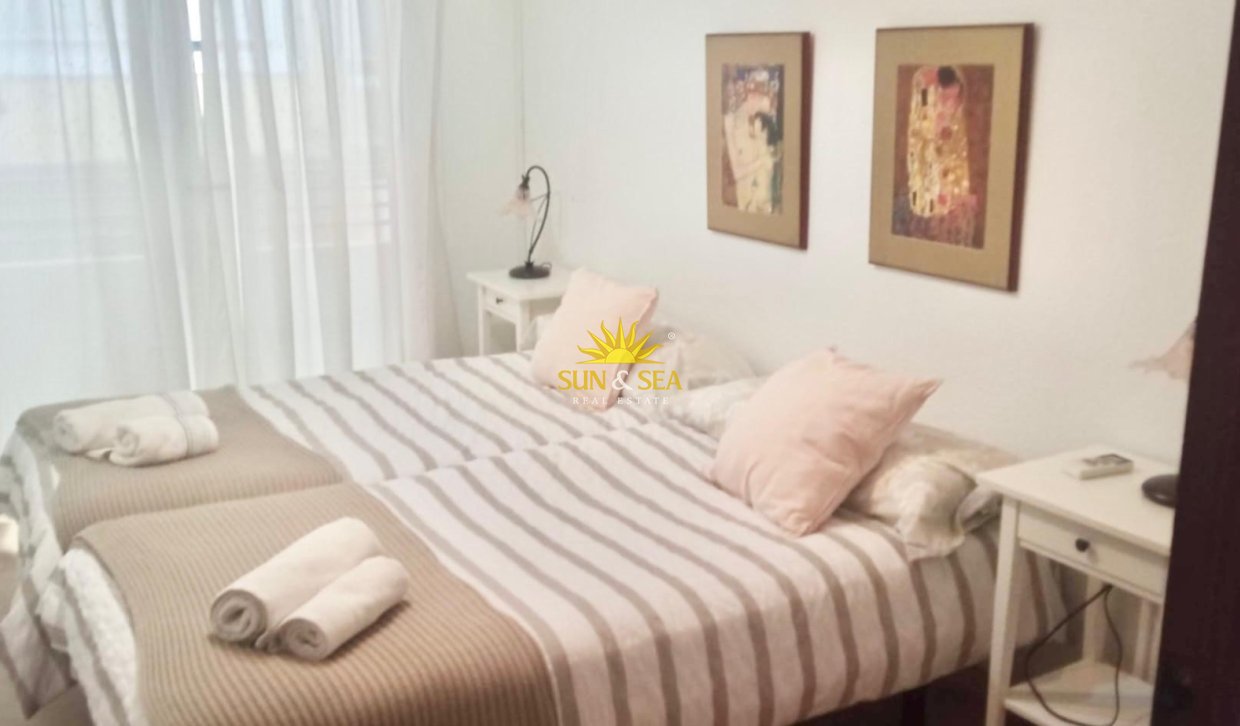 Location à long terme - Appartement - Alicante (Alacant)