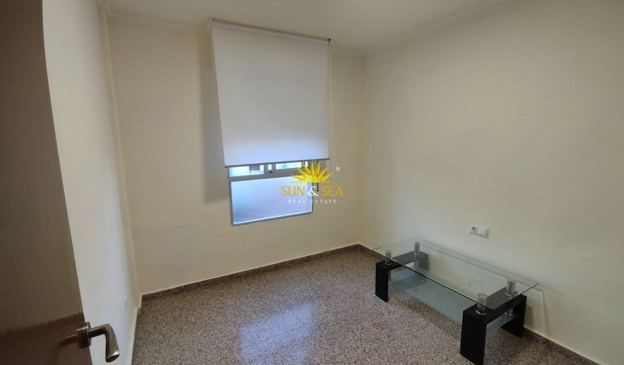 Location à long terme - Appartement - Almoradí
