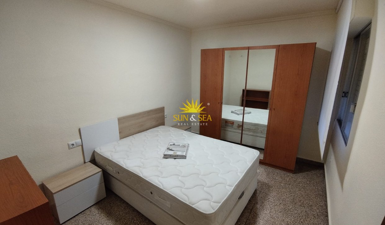 Location à long terme - Appartement - Almoradí