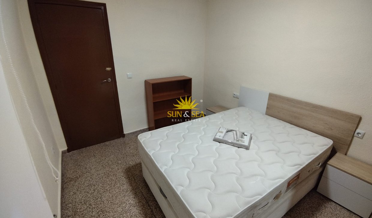 Location à long terme - Appartement - Almoradí