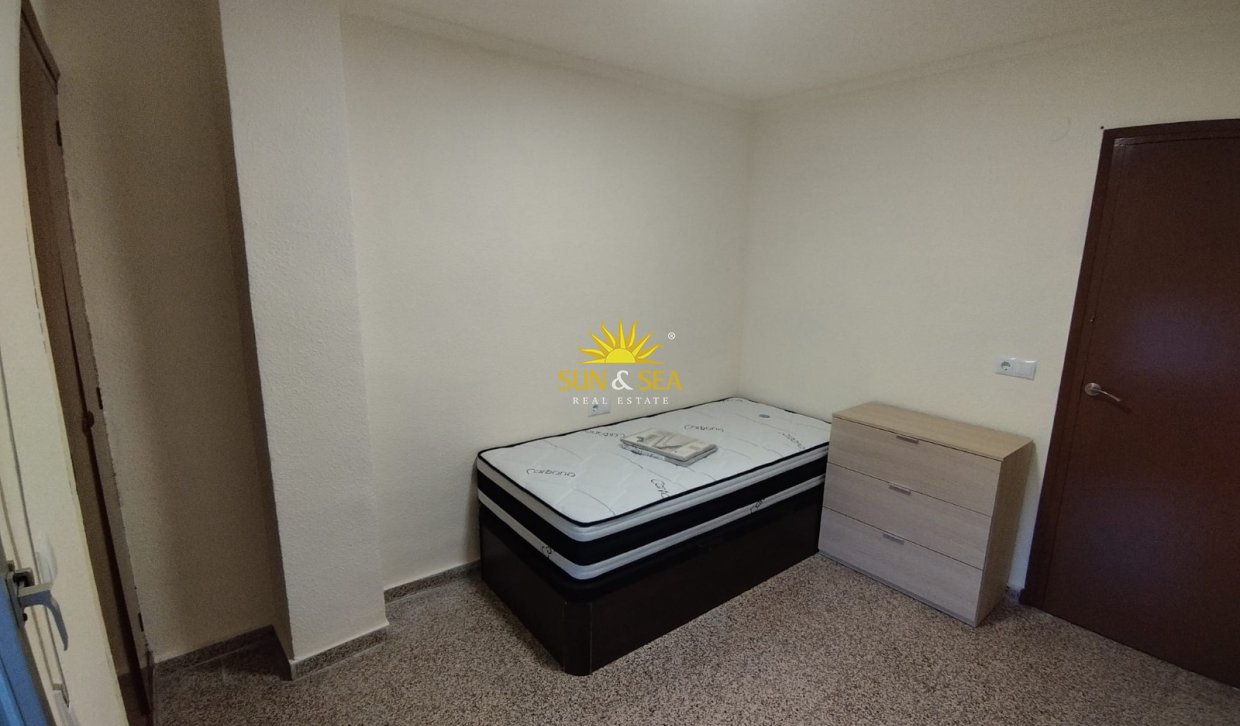 Location à long terme - Appartement - Almoradí