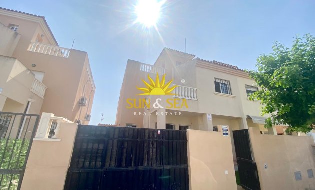 Revente - Maison mitoyenne - Torrevieja - Torretas
