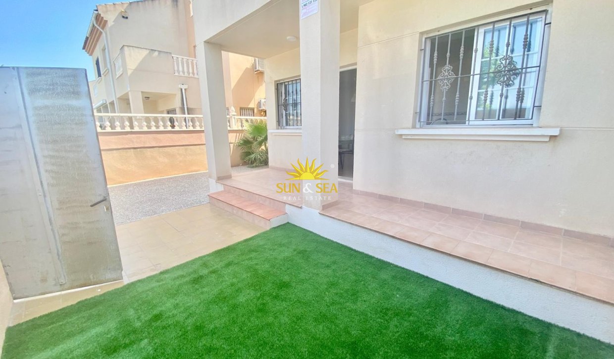 Revente - Maison mitoyenne - Torrevieja - Torretas
