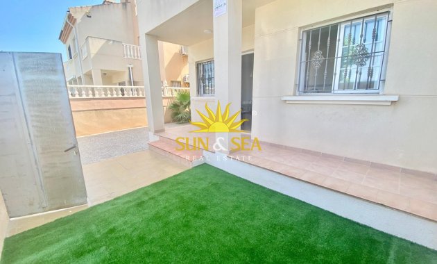 Revente - Maison mitoyenne - Torrevieja - Torretas