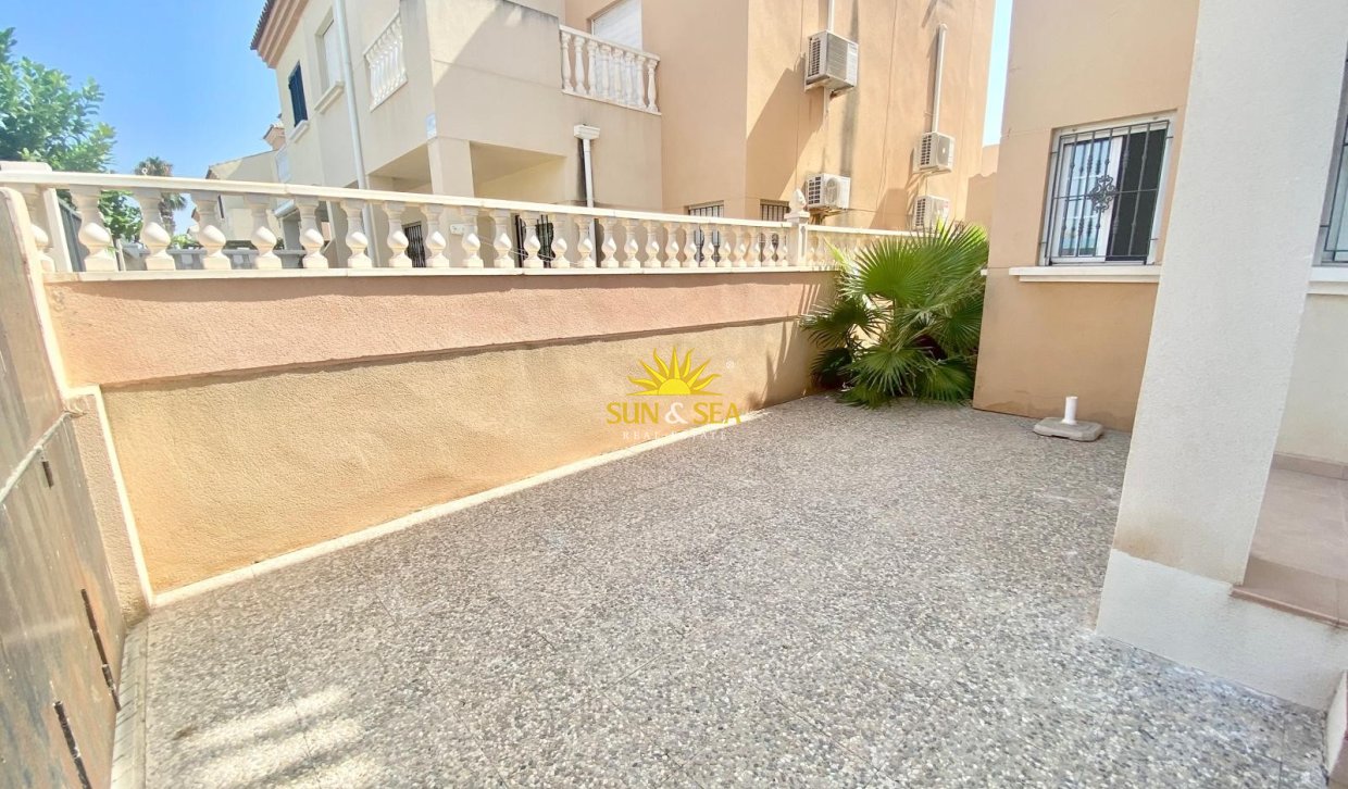 Revente - Maison mitoyenne - Torrevieja - Torretas