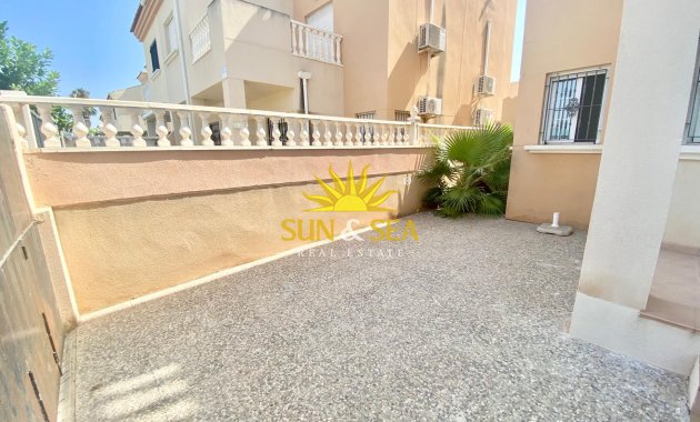 Revente - Maison mitoyenne - Torrevieja - Torretas