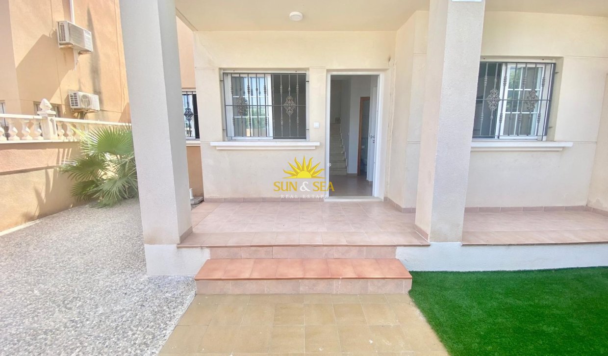 Revente - Maison mitoyenne - Torrevieja - Torretas