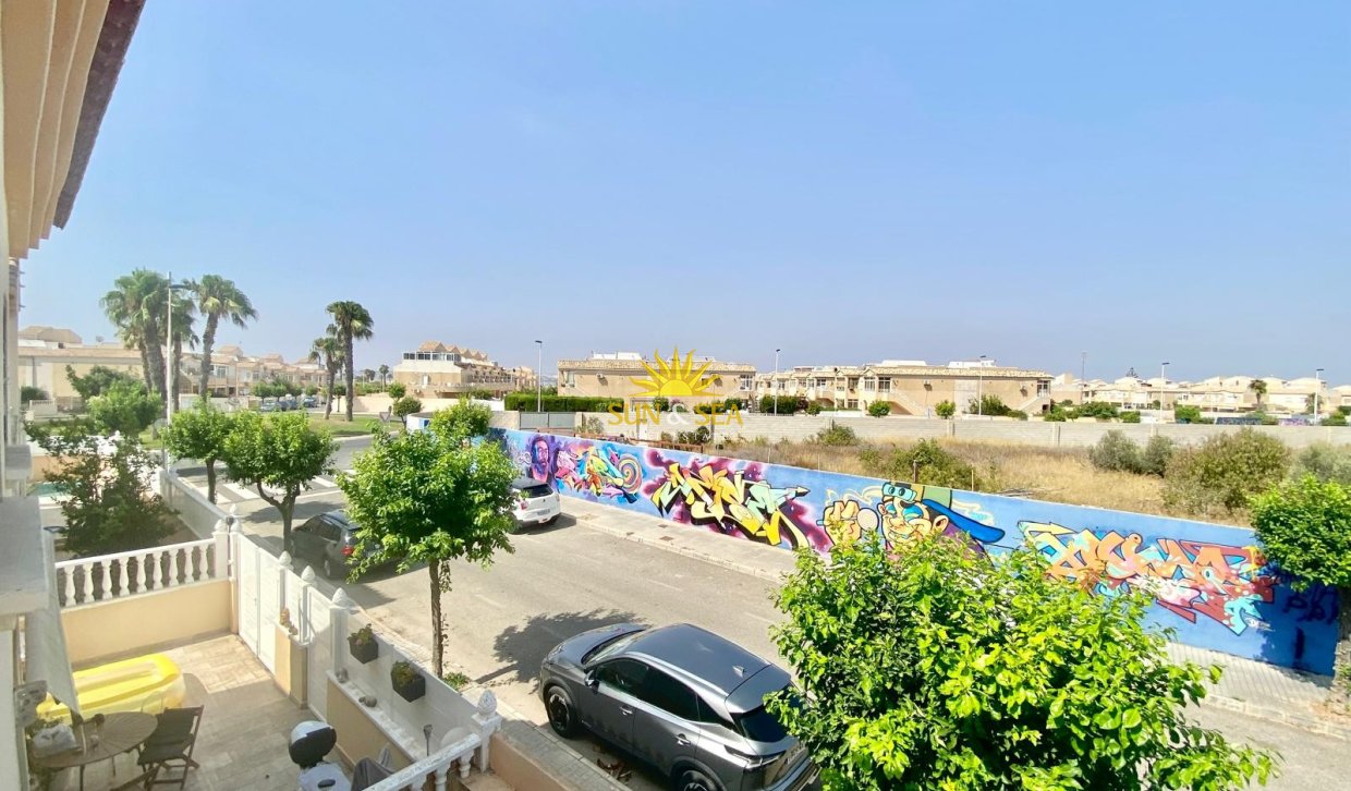 Revente - Maison mitoyenne - Torrevieja - Torretas