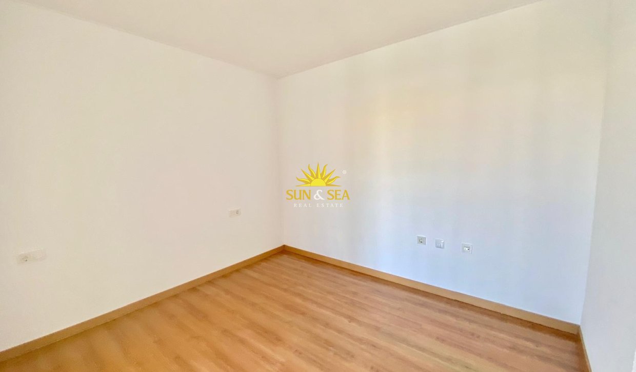 Revente - Maison mitoyenne - Torrevieja - Torretas