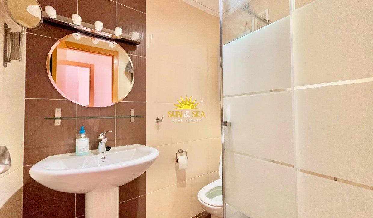 Kurzzeit-Vermietung - Wohnung - 