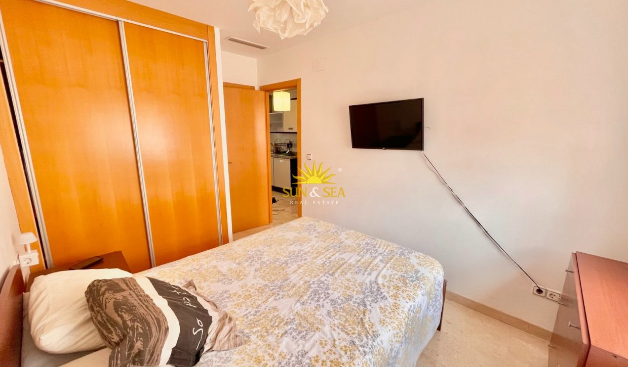 Kurzzeit-Vermietung - Wohnung - 