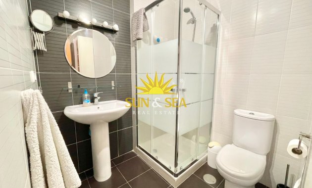 Kurzzeit-Vermietung - Wohnung - 