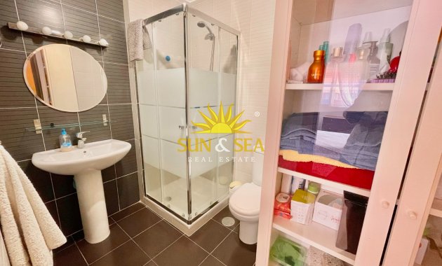 Kurzzeit-Vermietung - Wohnung - 