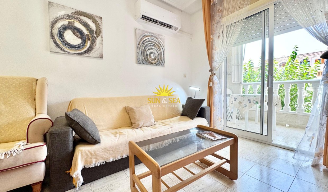 Alquiler a largo plazo - Apartamento - Torrevieja - torrevieja