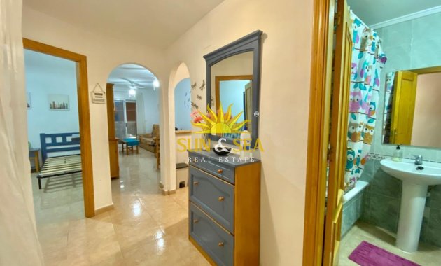 Wiederverkauf - Wohnung - Torrevieja - Centro