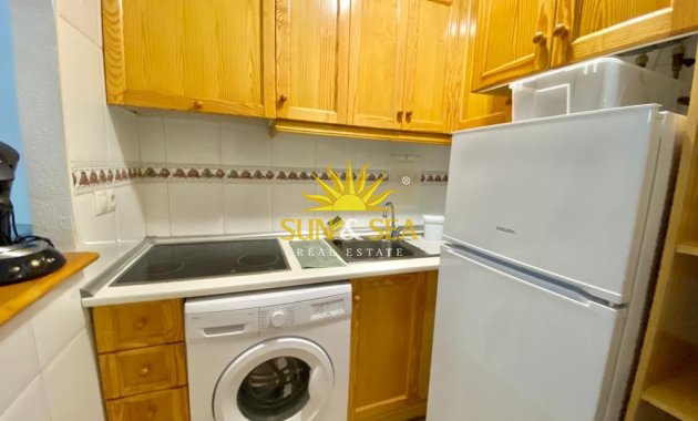 Wiederverkauf - Wohnung - Torrevieja - Centro