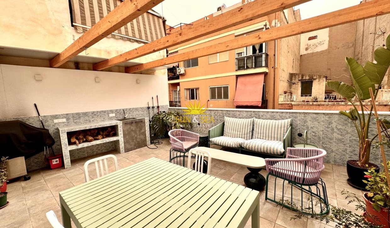 Alquiler a largo plazo - Duplex - Alicante - Carolinas Bajas