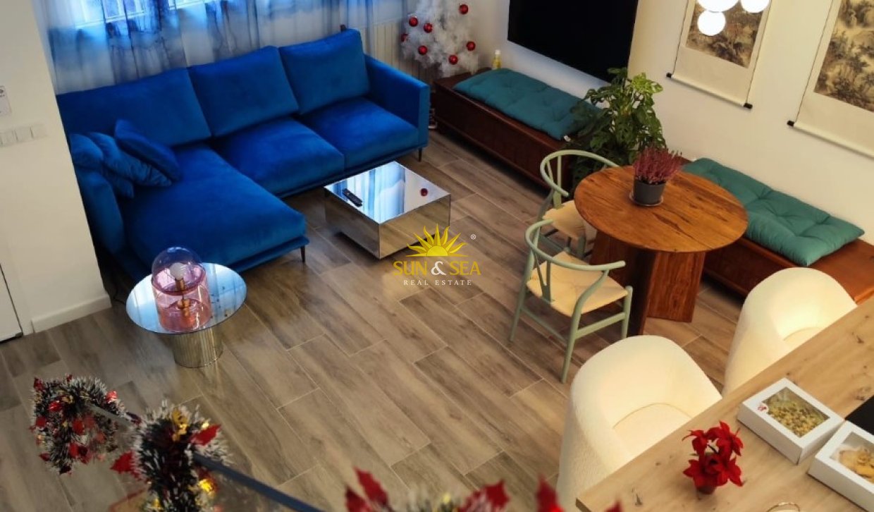 Alquiler a largo plazo - Duplex - Alicante - Carolinas Bajas