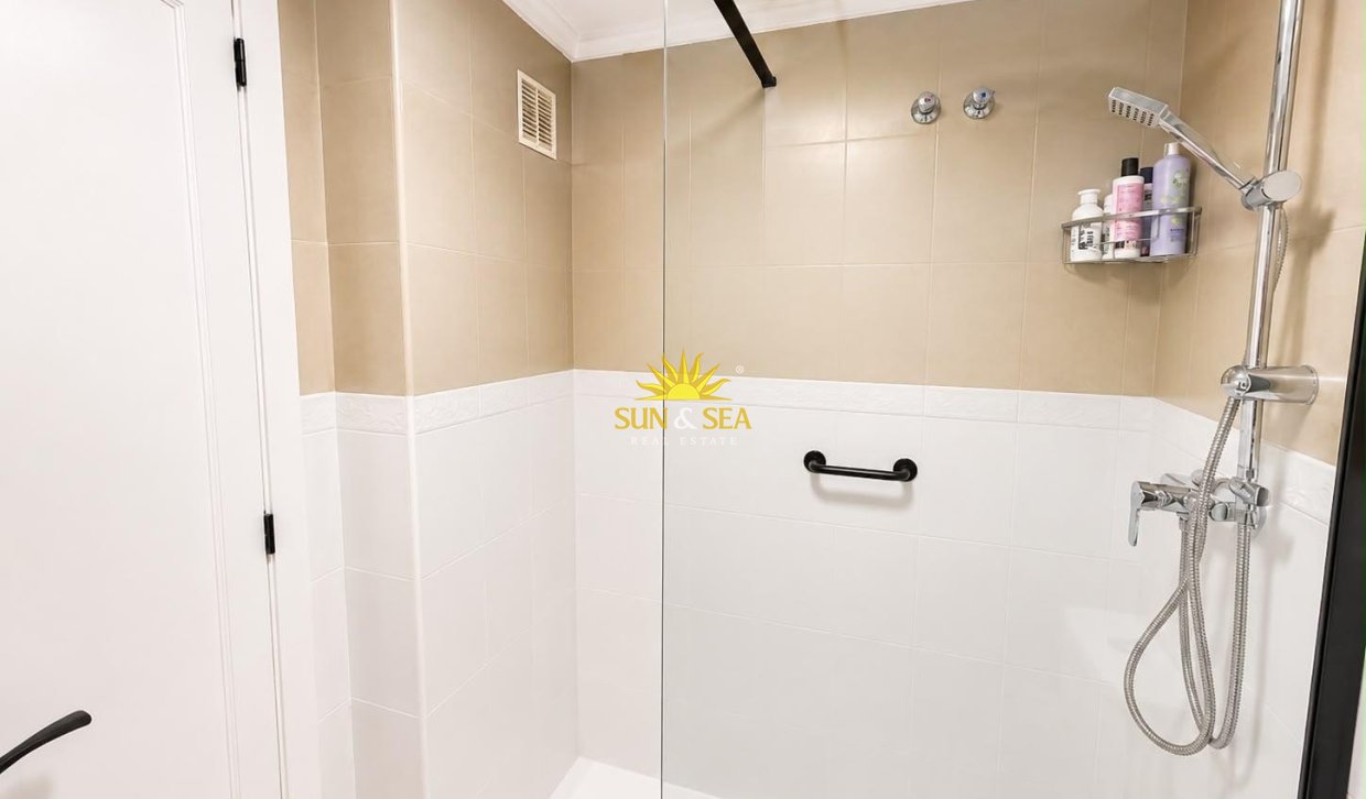 Перепродажа - Apartment - Torrevieja - torrevieja