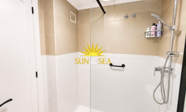 Перепродажа - Apartment - Torrevieja - torrevieja