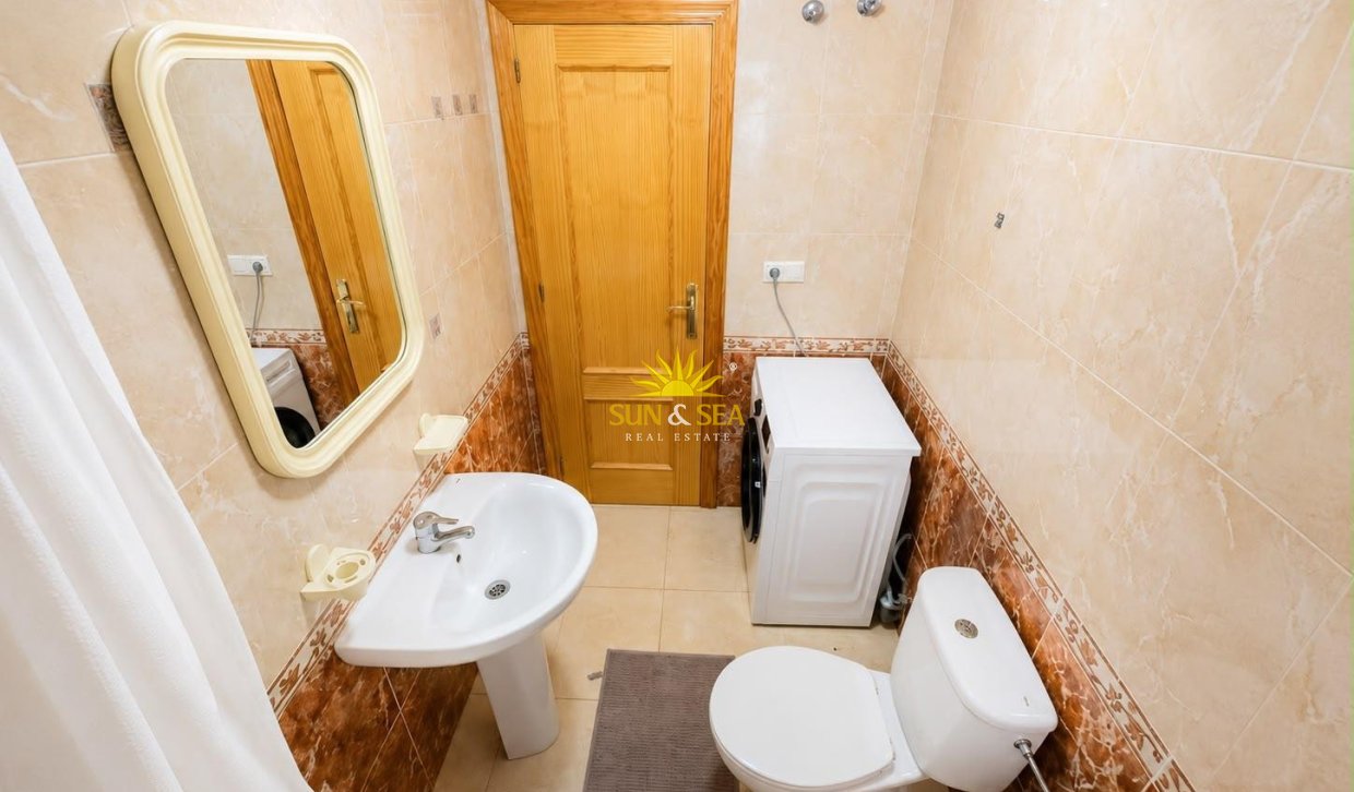 Resale - Apartment - Torrevieja - torrevieja