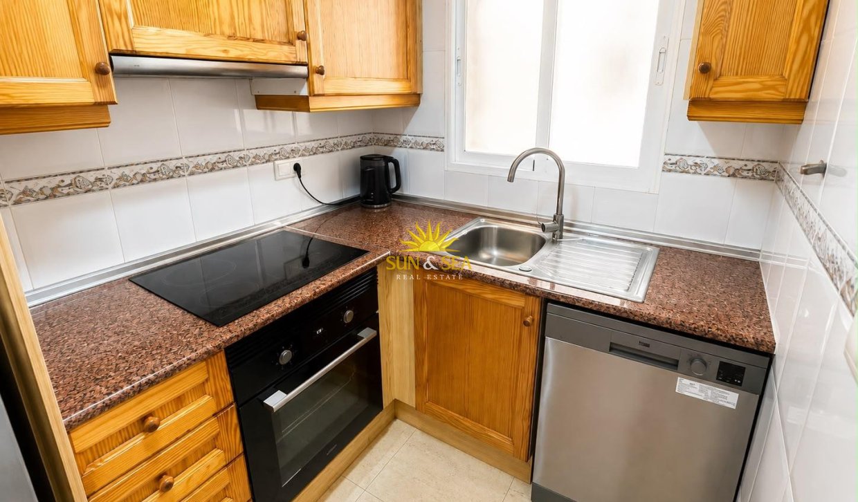 Resale - Apartment - Torrevieja - torrevieja