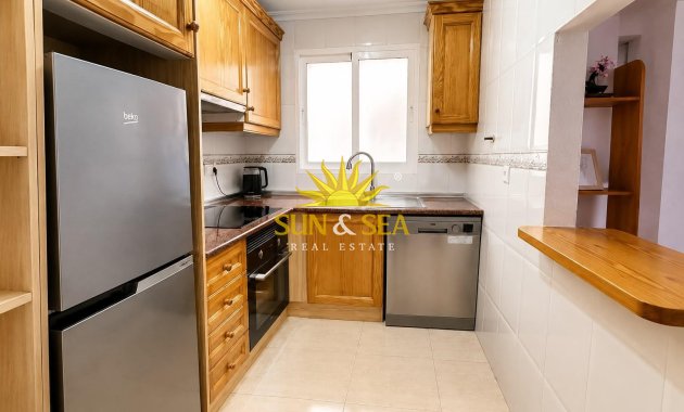 Resale - Apartment - Torrevieja - torrevieja