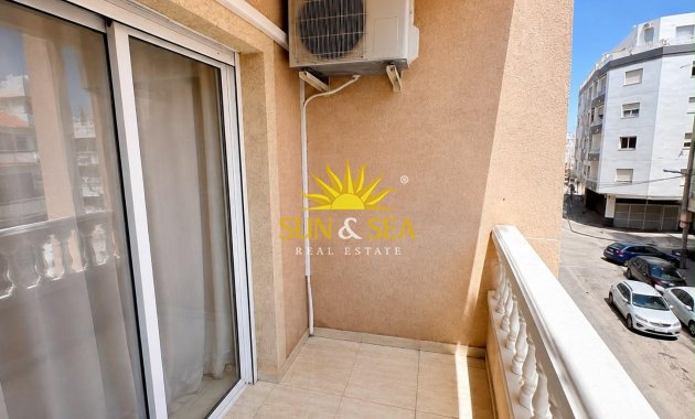 Resale - Apartment - Torrevieja - torrevieja
