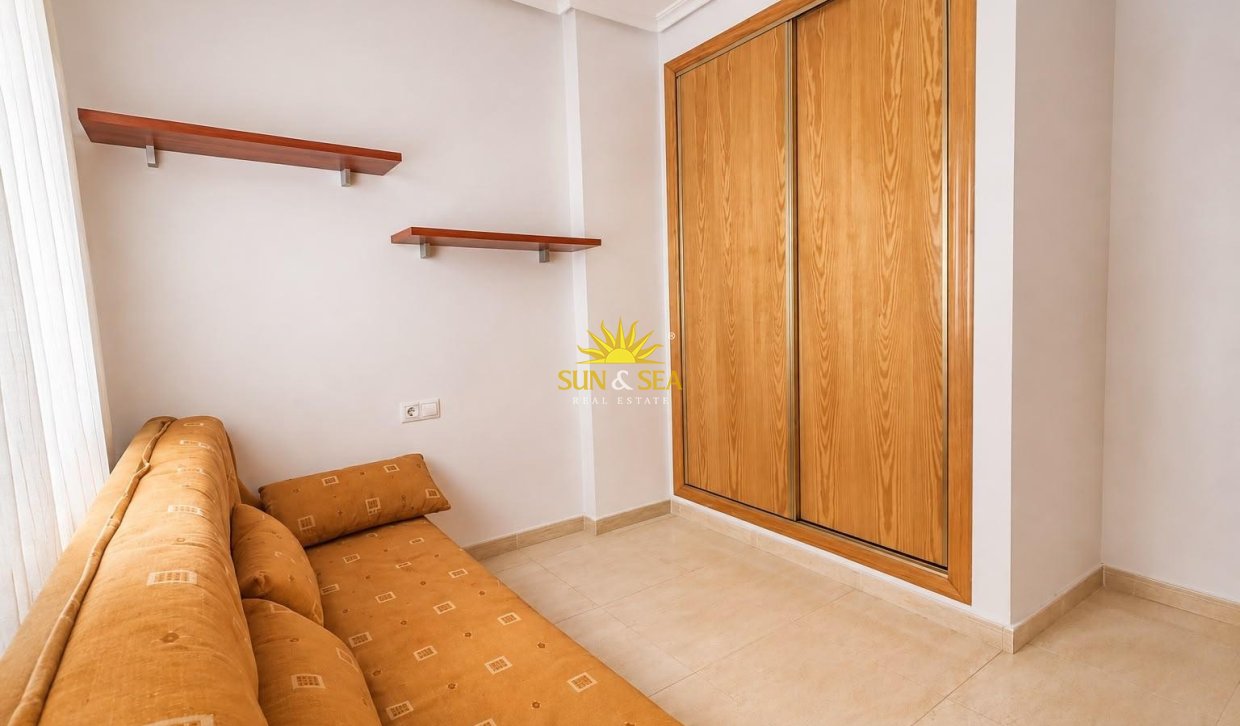 Resale - Apartment - Torrevieja - torrevieja