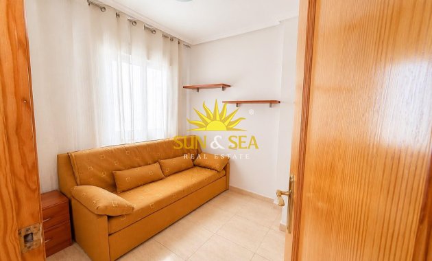 Resale - Apartment - Torrevieja - torrevieja
