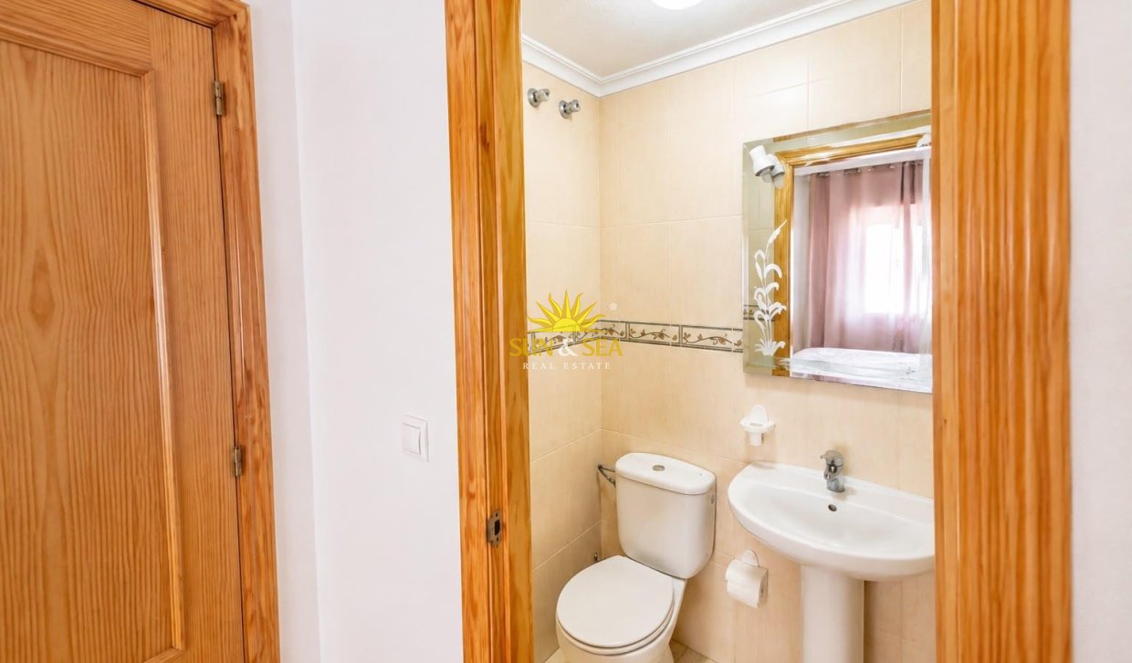 Resale - Apartment - Torrevieja - torrevieja