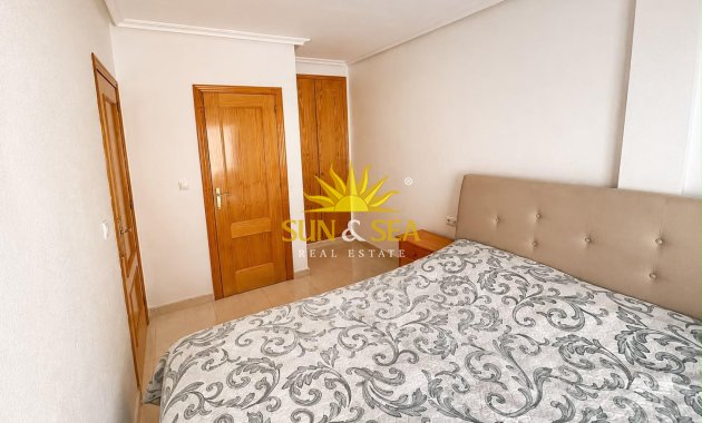 Resale - Apartment - Torrevieja - torrevieja