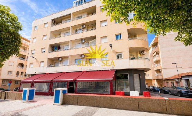 Resale - Apartment - Torrevieja - Centro