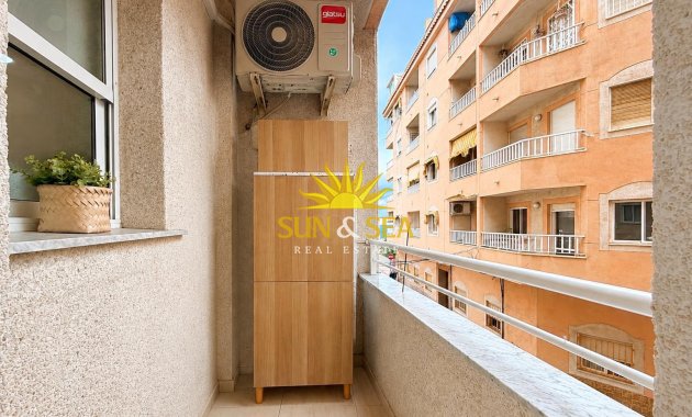 Resale - Apartment - Torrevieja - Centro