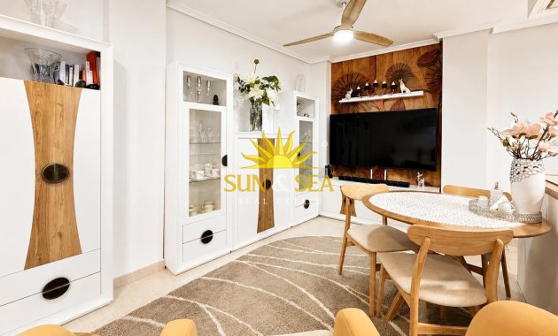 Resale - Apartment - Torrevieja - Centro
