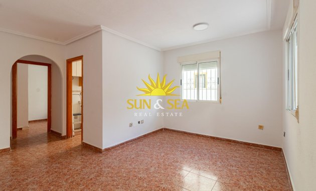 Wiederverkauf - Villa / Doppelhaushälfte - Orihuela Costa - La Florida