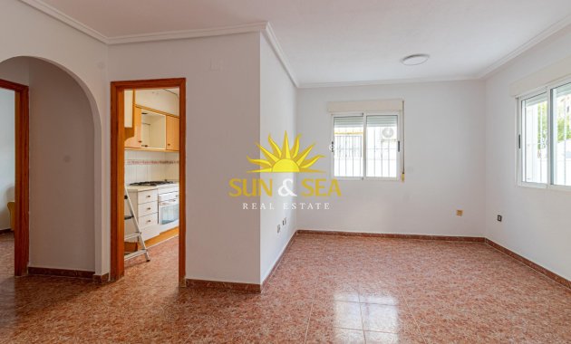 Wiederverkauf - Villa / Doppelhaushälfte - Orihuela Costa - La Florida