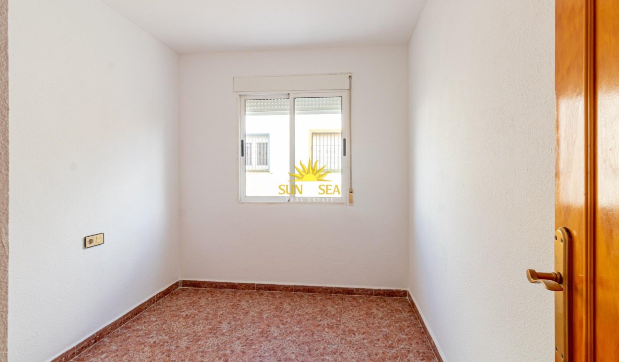 Wiederverkauf - Villa / Doppelhaushälfte - Orihuela Costa - La Florida
