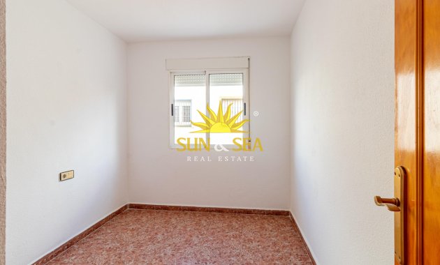 Wiederverkauf - Villa / Doppelhaushälfte - Orihuela Costa - La Florida
