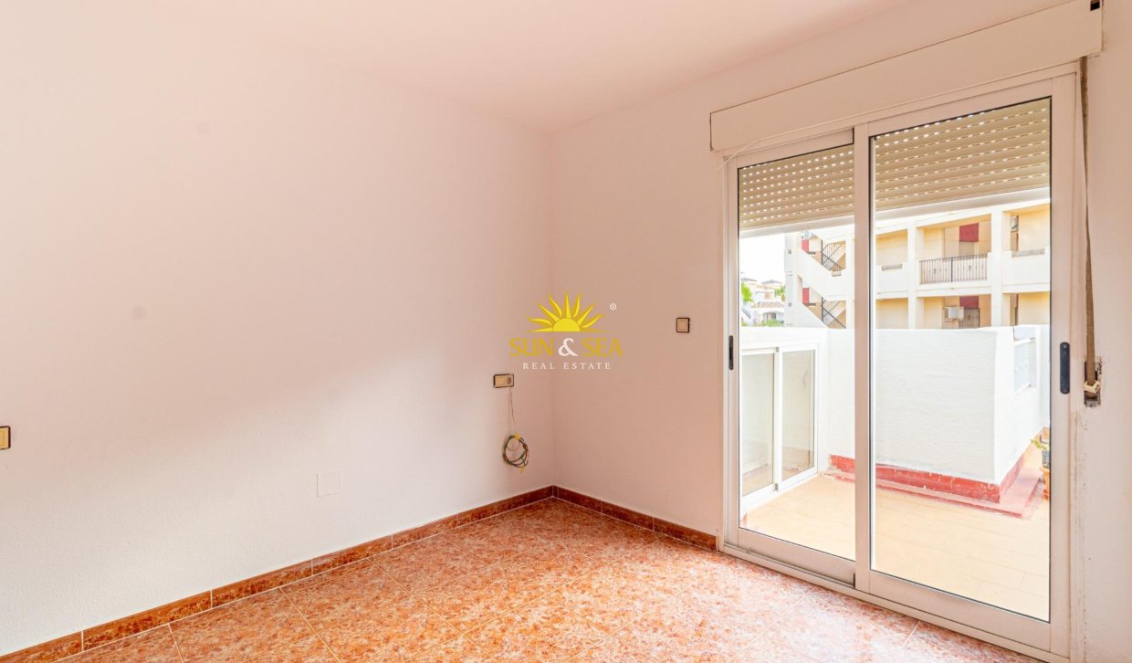 Wiederverkauf - Villa / Doppelhaushälfte - Orihuela Costa - La Florida