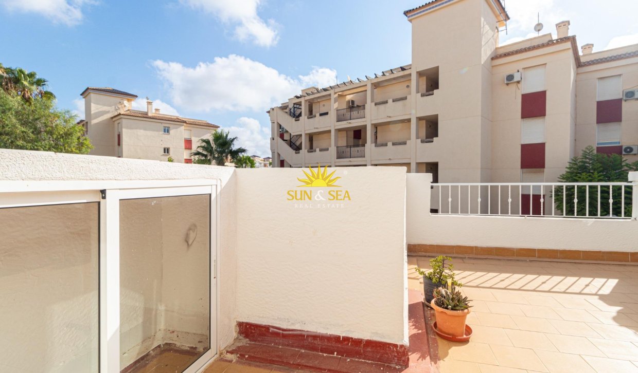 Wiederverkauf - Villa / Doppelhaushälfte - Orihuela Costa - La Florida