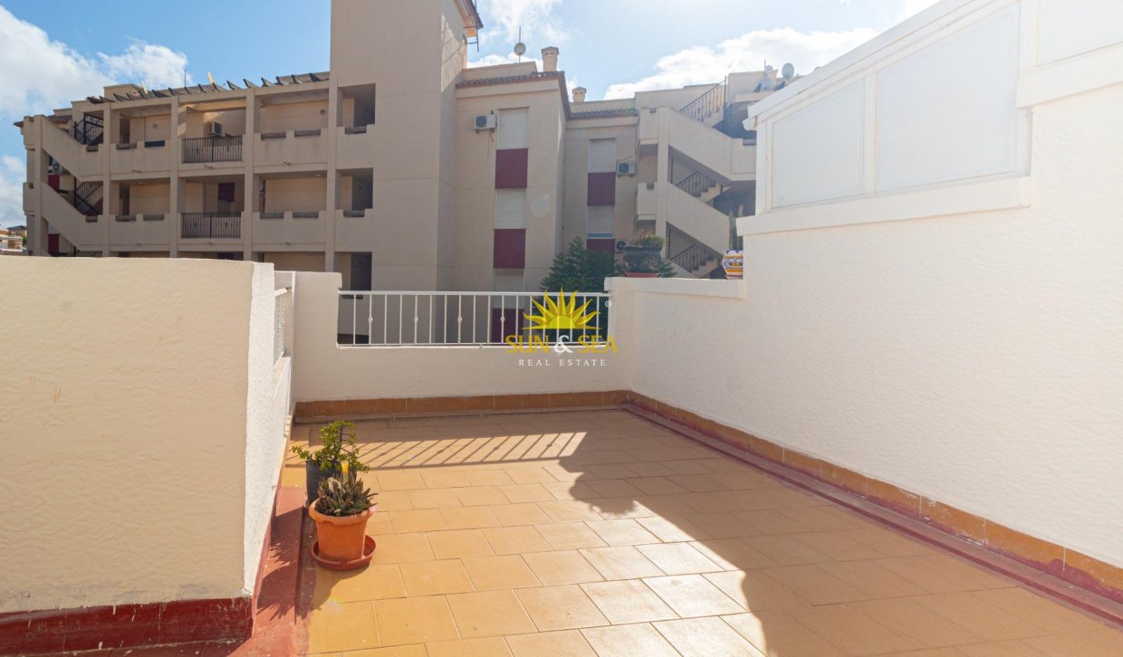 Wiederverkauf - Villa / Doppelhaushälfte - Orihuela Costa - La Florida