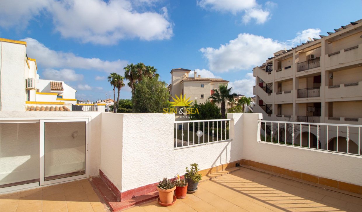 Wiederverkauf - Villa / Doppelhaushälfte - Orihuela Costa - La Florida