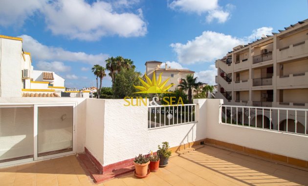 Wiederverkauf - Villa / Doppelhaushälfte - Orihuela Costa - La Florida
