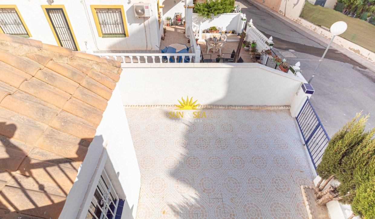 Wiederverkauf - Villa / Doppelhaushälfte - Orihuela Costa - La Florida