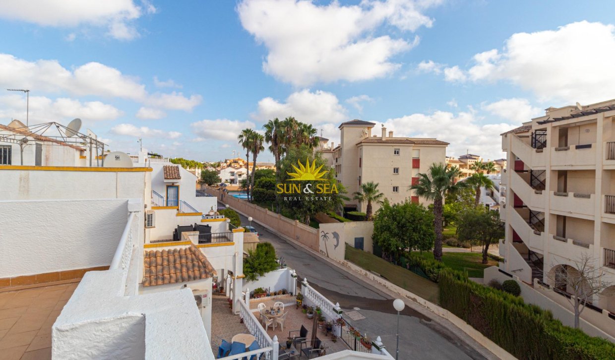 Wiederverkauf - Villa / Doppelhaushälfte - Orihuela Costa - La Florida