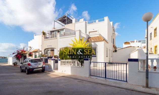 Wiederverkauf - Villa / Doppelhaushälfte - Orihuela Costa - La Florida