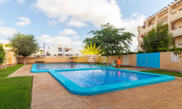 Wiederverkauf - Villa / Doppelhaushälfte - Orihuela Costa - La Florida